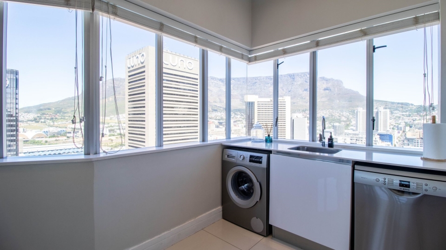 2 Bedroom Property for Sale in Cape Town City Centre Western Cape